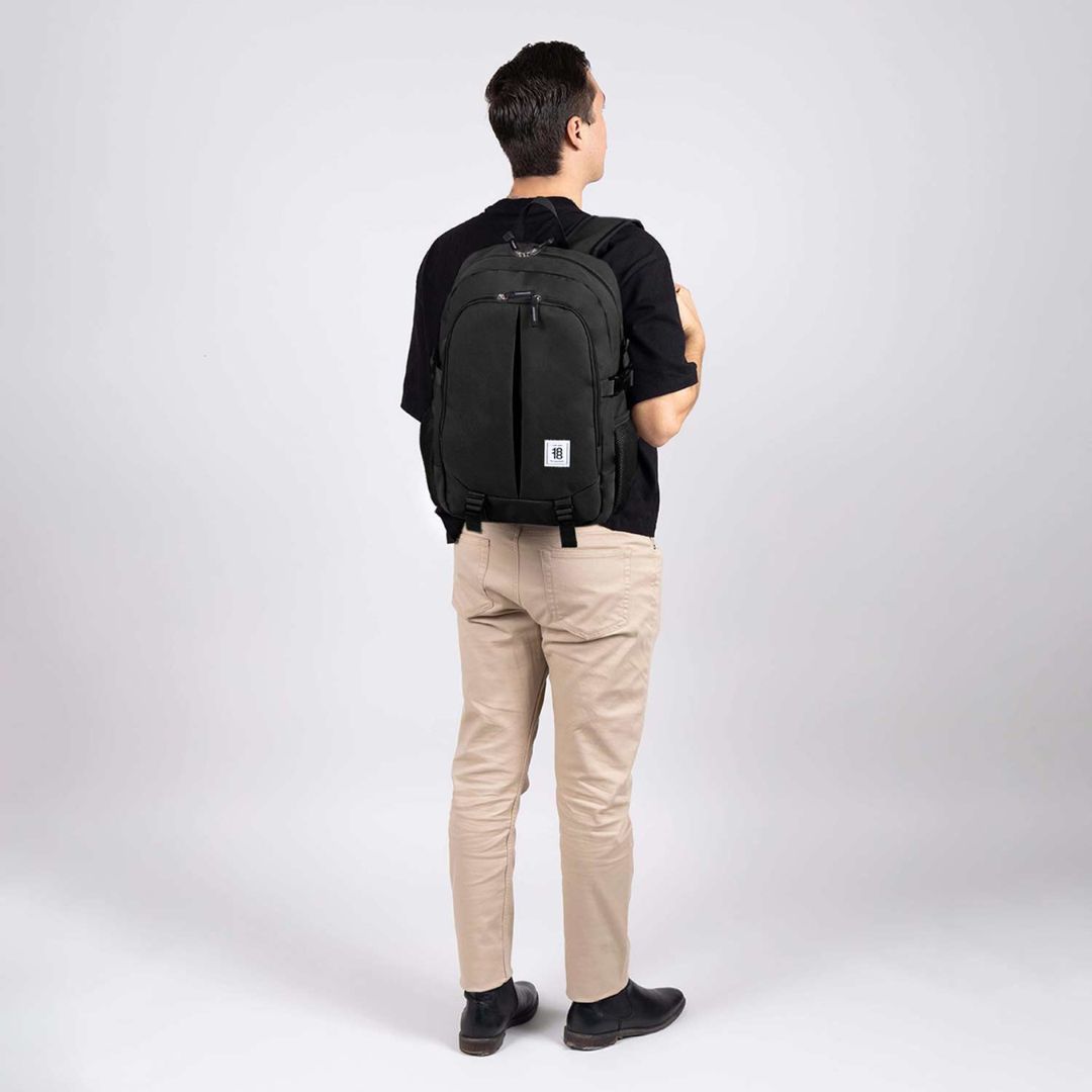 MOCHILA CHENSON GRANDE 1818 WYNN NEGRA XXIV