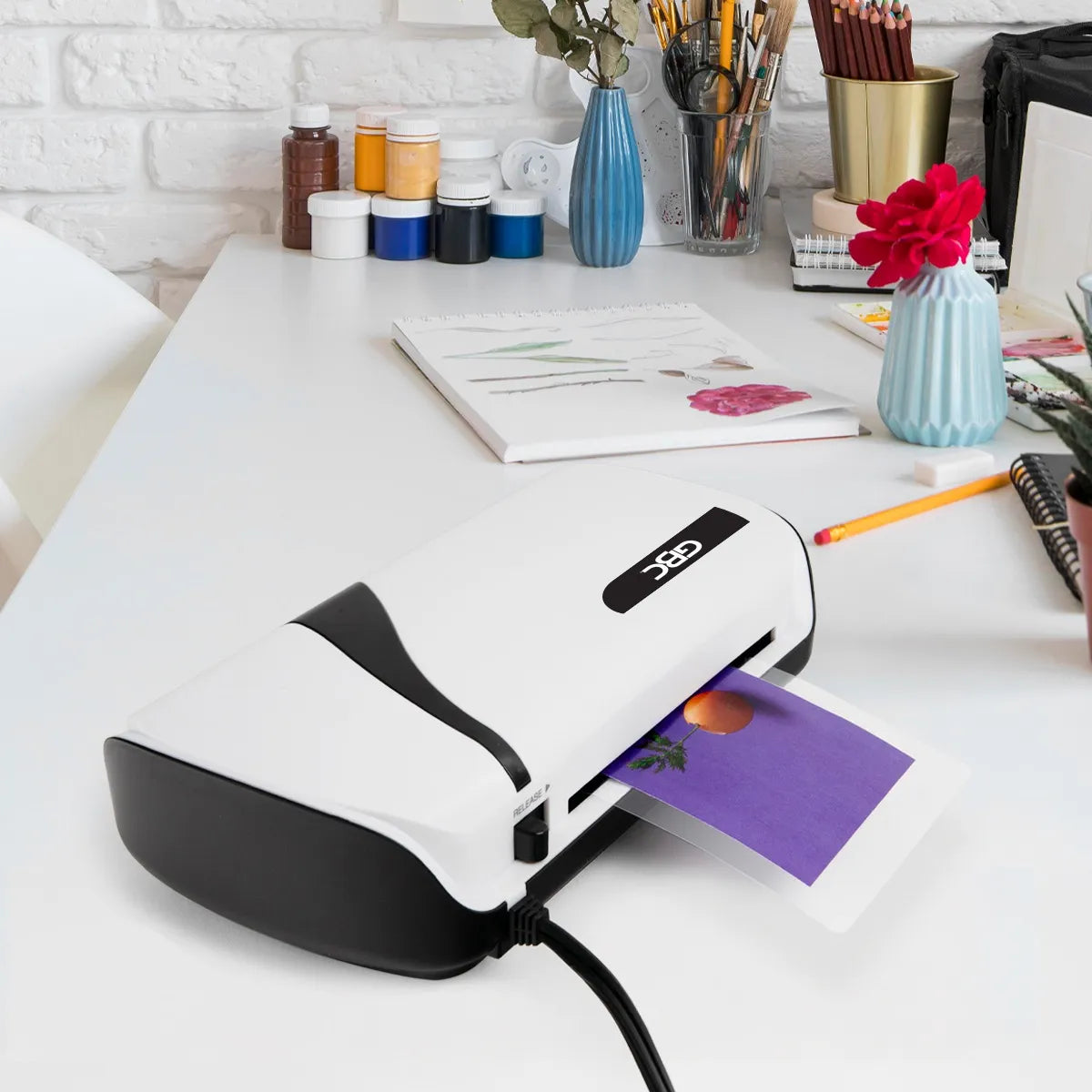 LAMINADORA DE 4”, BLANCA GBC